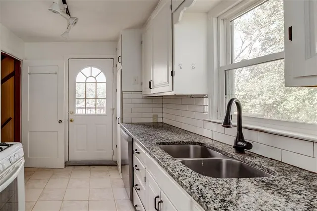 $320,000 | 9328 West 51st Street, Merriam, KS 66203