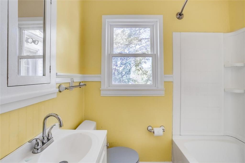 9328 West 51st Street Merriam, KS 66203 - Photo 16 of 36