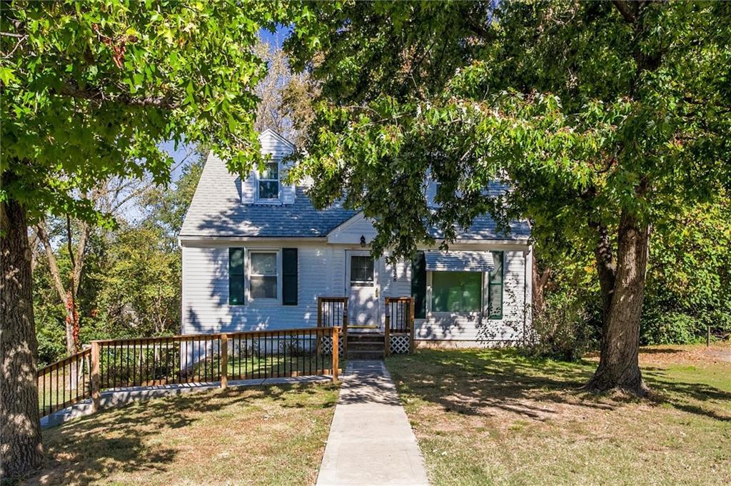 9328 West 51st Street Merriam, KS 66203 - Photo 2 of 36