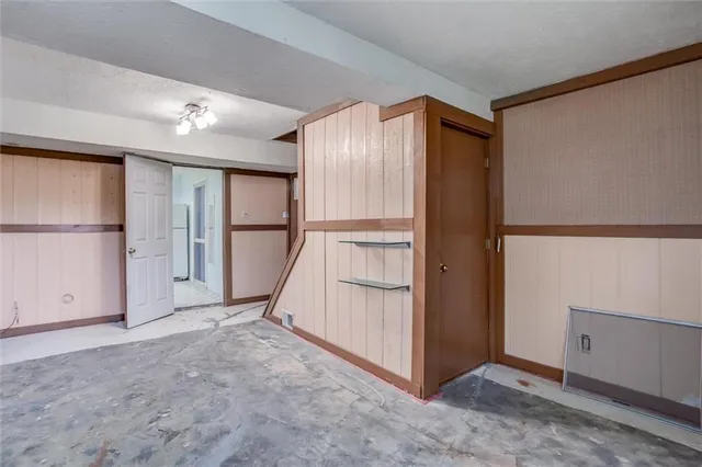 $320,000 | 9328 West 51st Street, Merriam, KS 66203