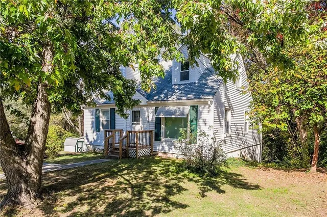 $320,000 | 9328 West 51st Street, Merriam, KS 66203