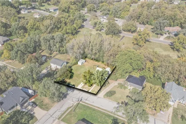 $320,000 | 9328 West 51st Street, Merriam, KS 66203