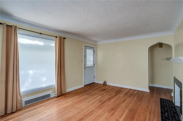 $320,000 | 9328 West 51st Street, Merriam, KS 66203