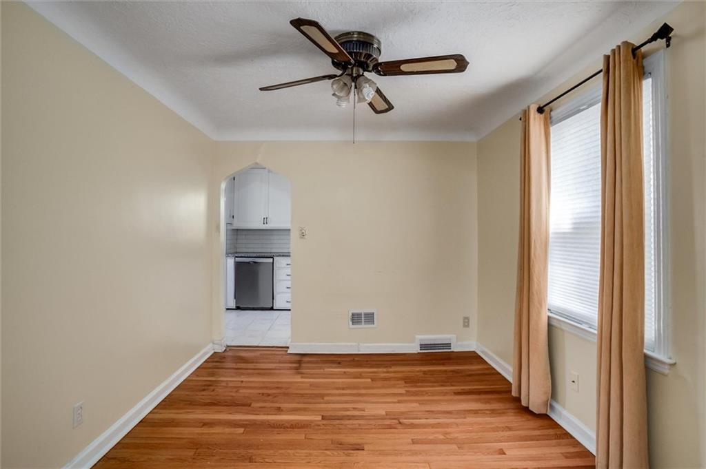 9328 West 51st Street Merriam, KS 66203 - Photo 9 of 36