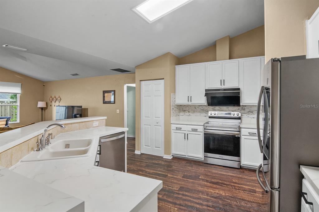 8145 Southwest 51st Road Gainesville, FL 32608 - Photo 20 of 31