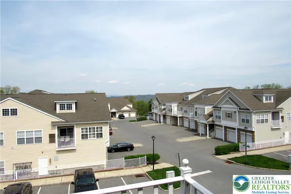 $2,195 | 929 Eden Terrace, Easton, PA 18042