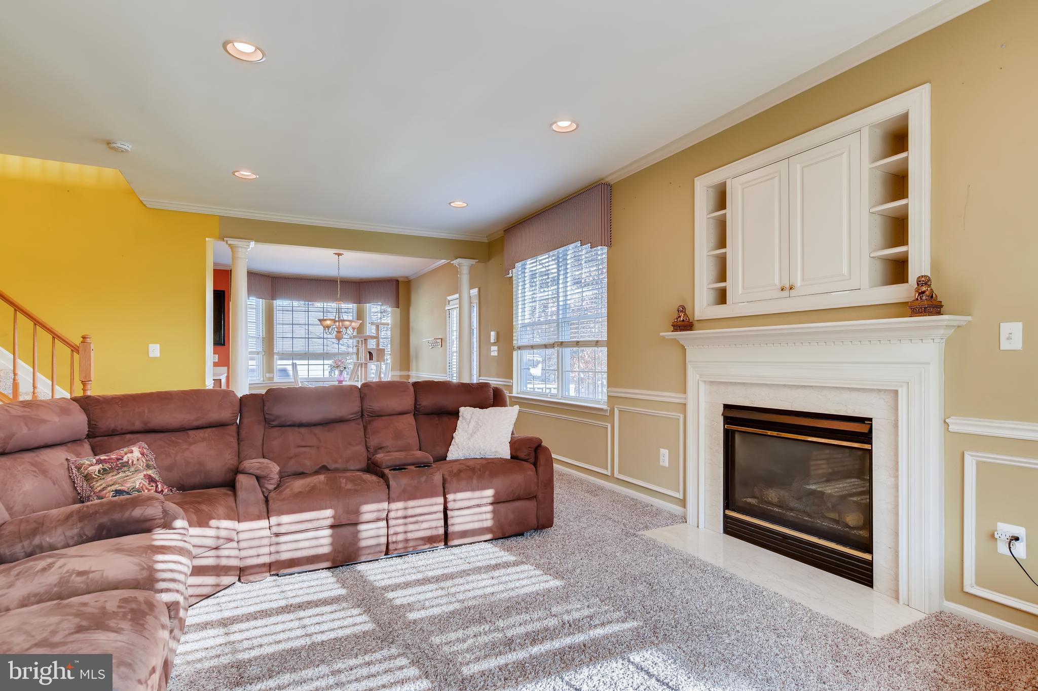 104 Seamaster Road Baltimore, MD 21221 - Photo 3 of 24 Living Room