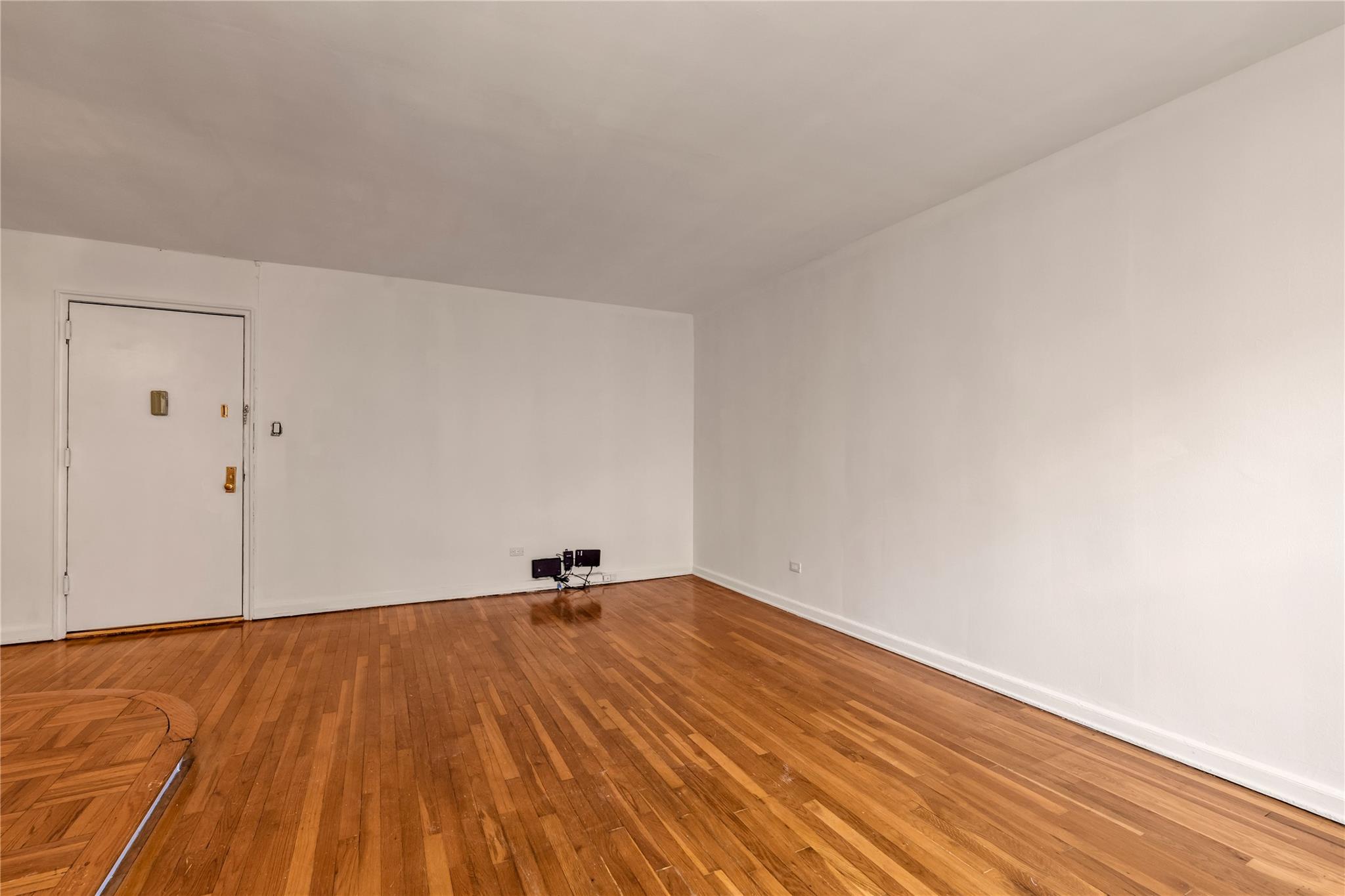 141-05 Pershing Crescent, Unit 210 Queens, NY 11435 - Photo 8 of 22