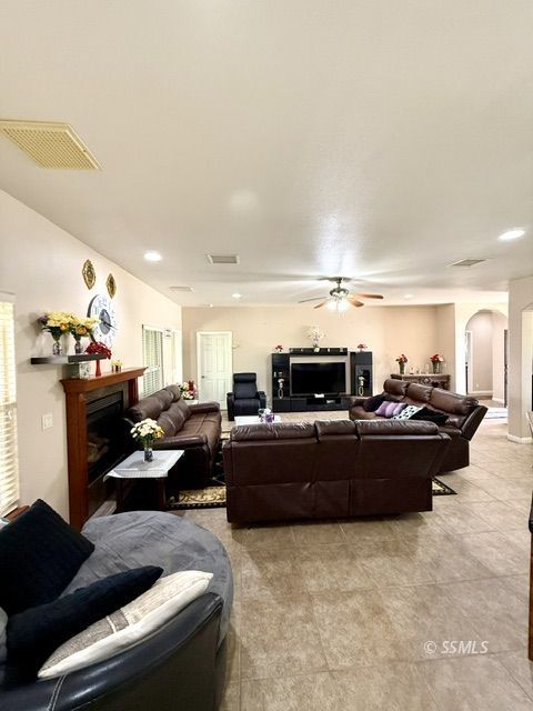 1201 Carolyn Street Ridgecrest, CA 93555 - Photo 12 of 36