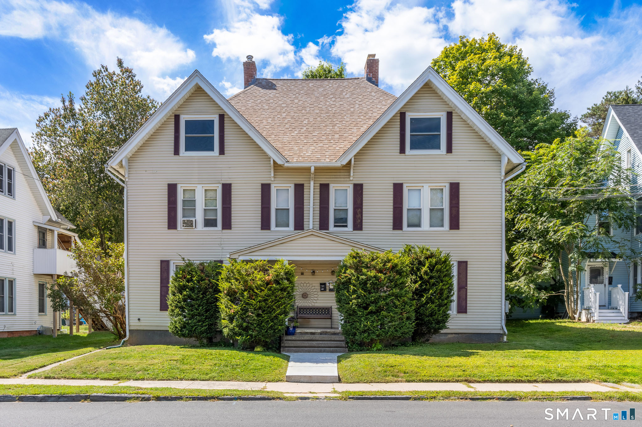 39 Goodwin Street, Unit 1 Bristol, CT 06010 - Photo 1 of 32