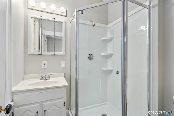 $1,350 | 39 Goodwin Street, Unit 1, Bristol, CT 06010