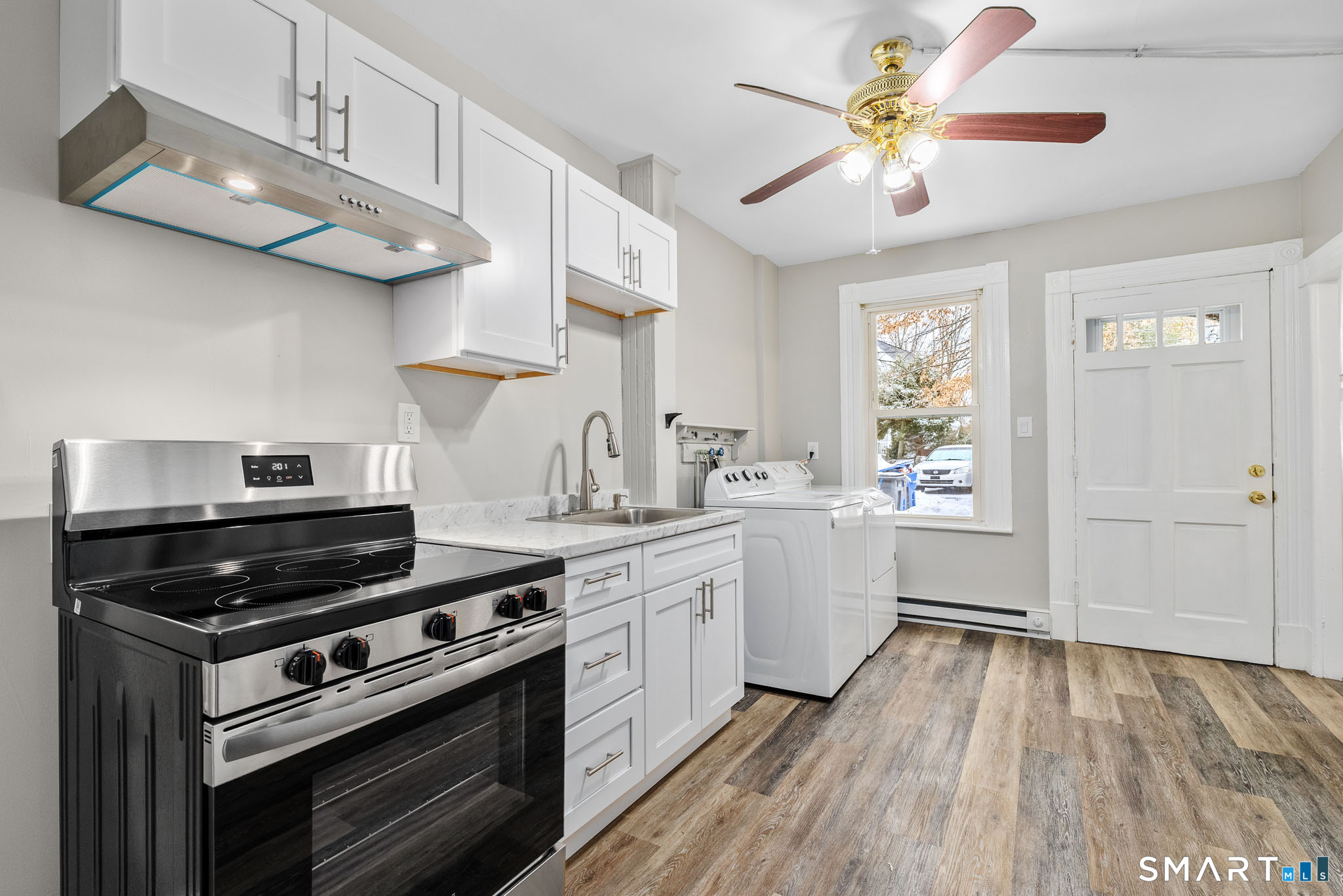 39 Goodwin Street, Unit 1 Bristol, CT 06010 - Photo 4 of 32