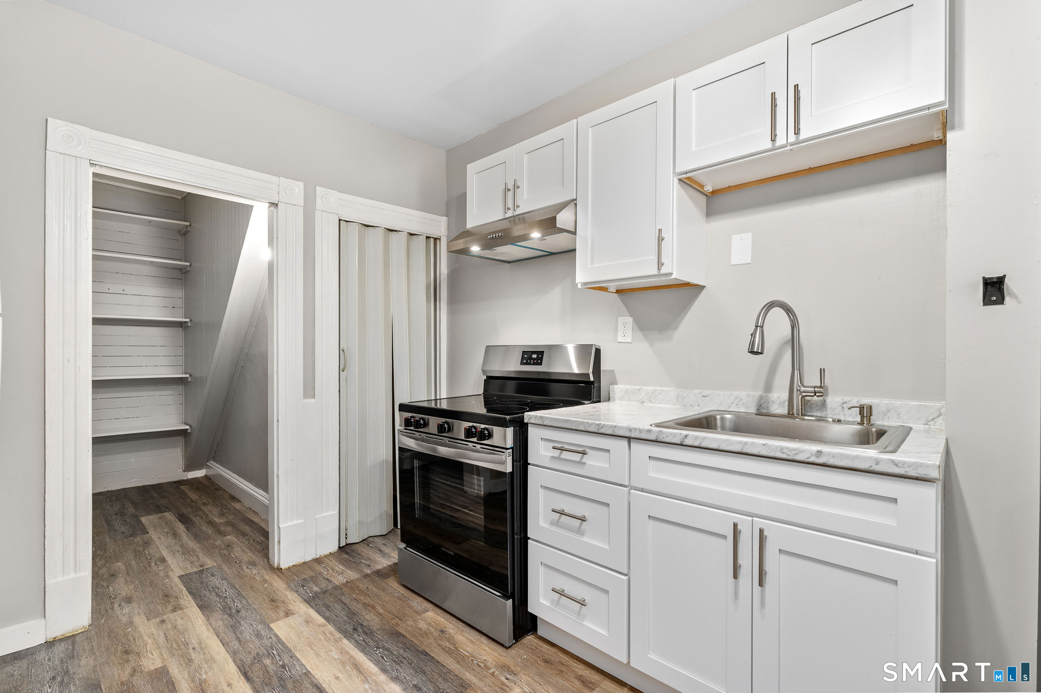 39 Goodwin Street, Unit 1 Bristol, CT 06010 - Photo 6 of 32