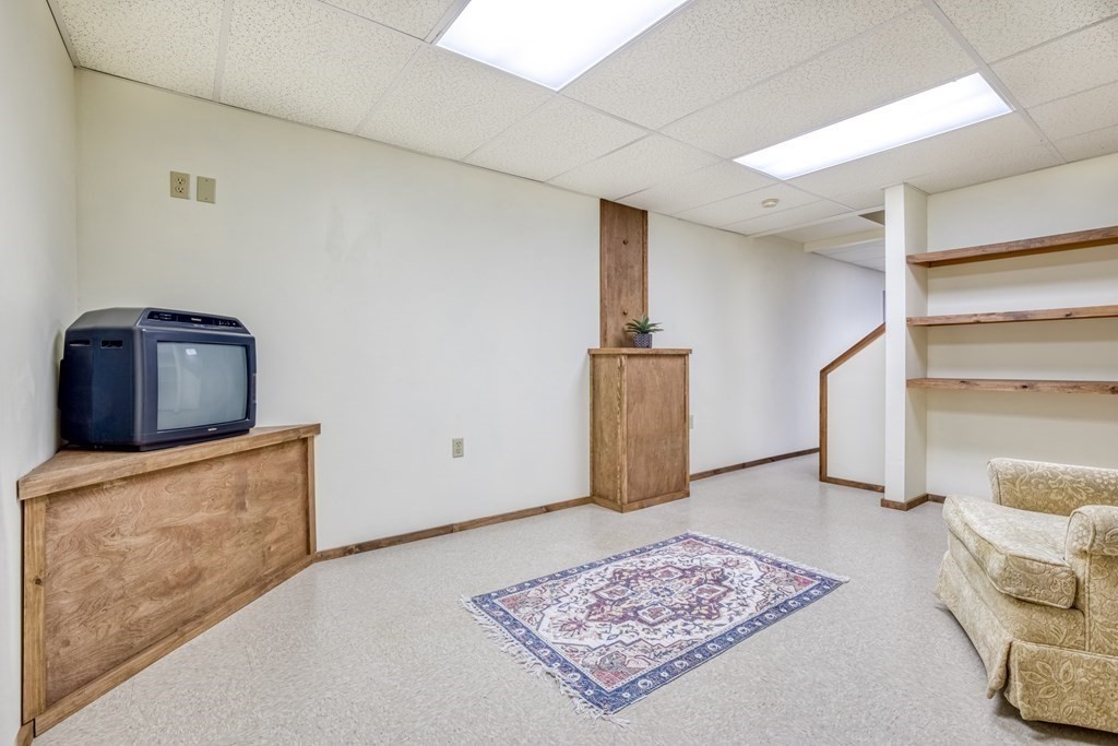 10 Rock Road Tyngsborough, MA 01879 - Photo 15 of 35 Gallery Image 15