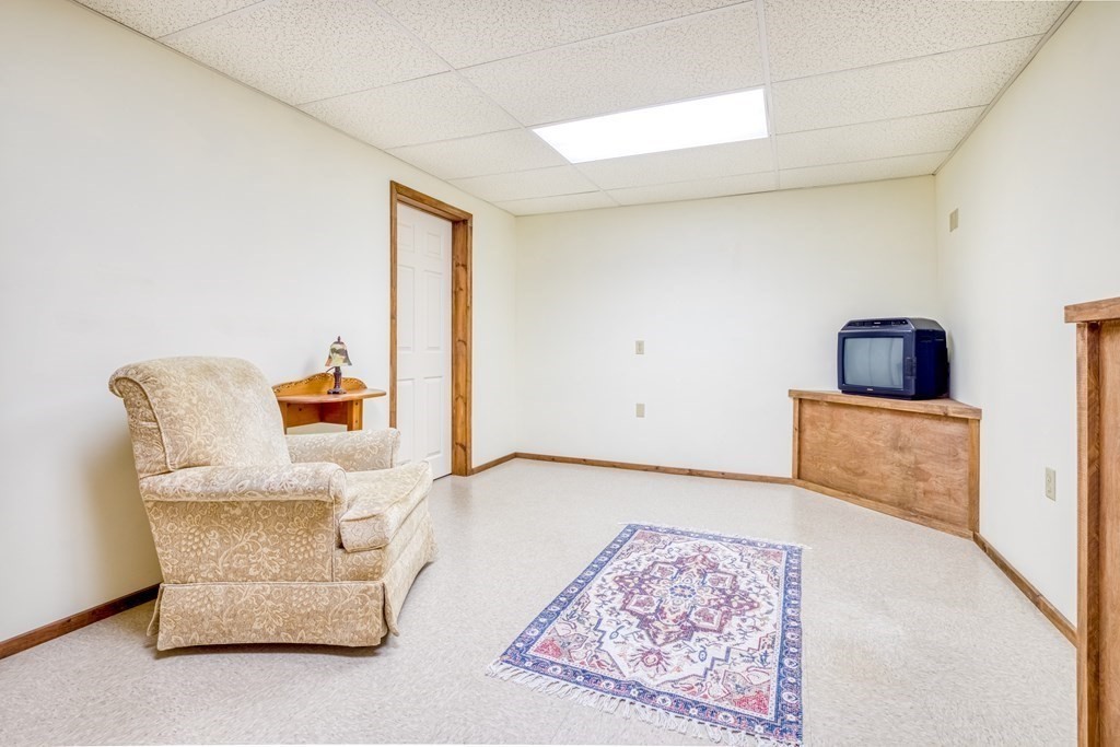 10 Rock Road Tyngsborough, MA 01879 - Photo 16 of 35 Gallery Image 16