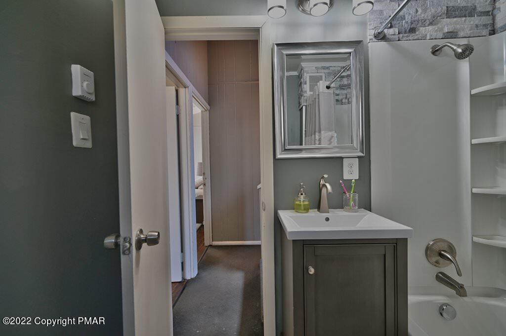 437 Westcolang Road Hawley, PA 18428 - Photo 34 of 108 Full bath upstairs