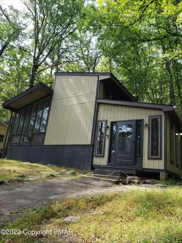 a view of a lake with houses
