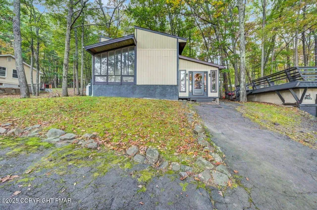 $265,000 | 437 Westcolang Road, Hawley, PA 18428