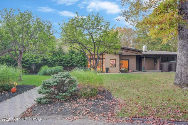 $265,000 | 437 Westcolang Road, Hawley, PA 18428