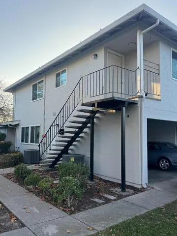 $315,000 | 1044 Mohr Lane, Unit D, Concord, CA 94518