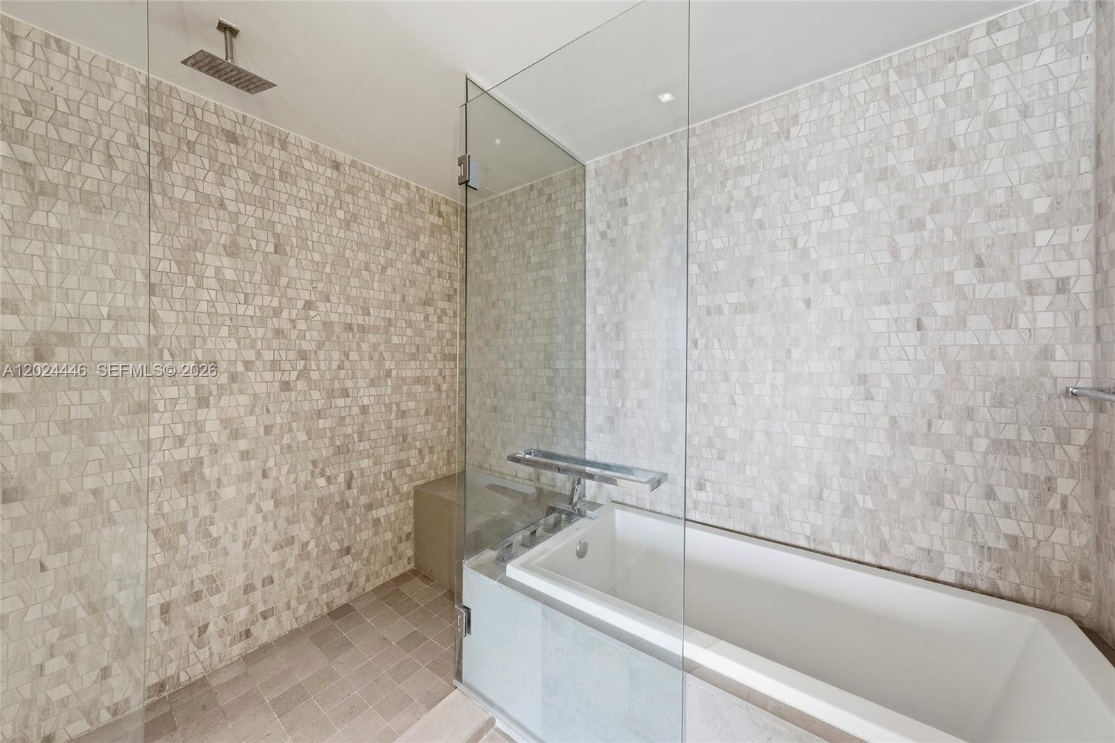 88 Southwest 7th Street, Unit 2008 Miami, FL 33130 - Photo 20 of 47