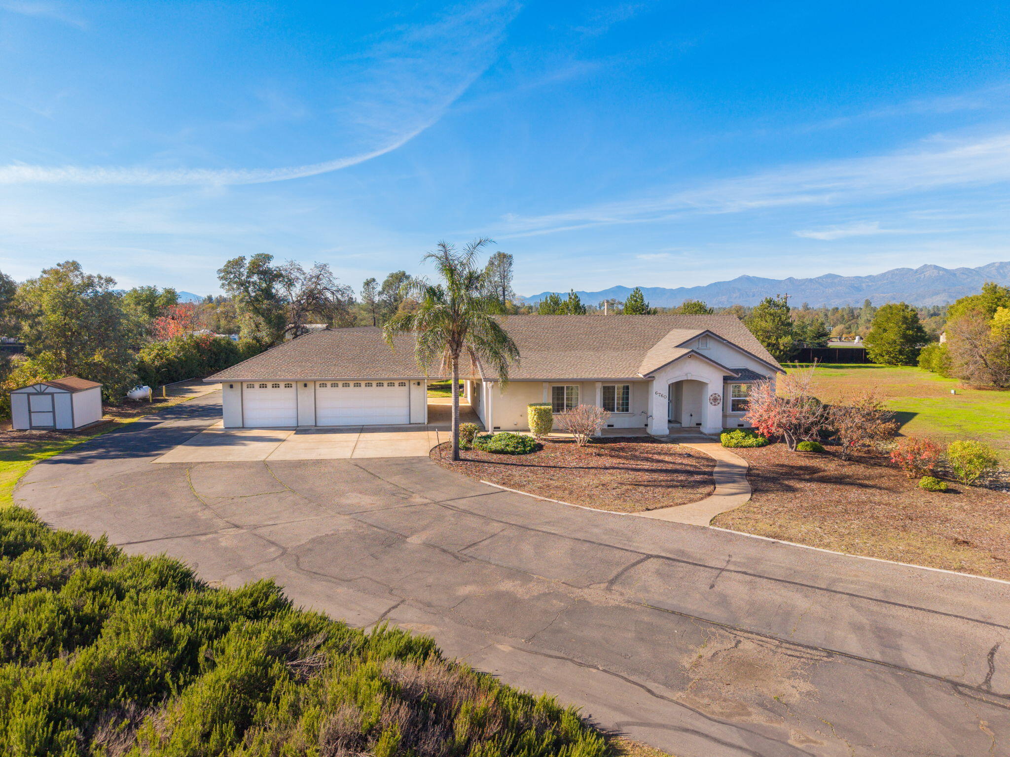 6760 Amber Ridge Drive Anderson, CA 96007 - Photo 2 of 30 Front