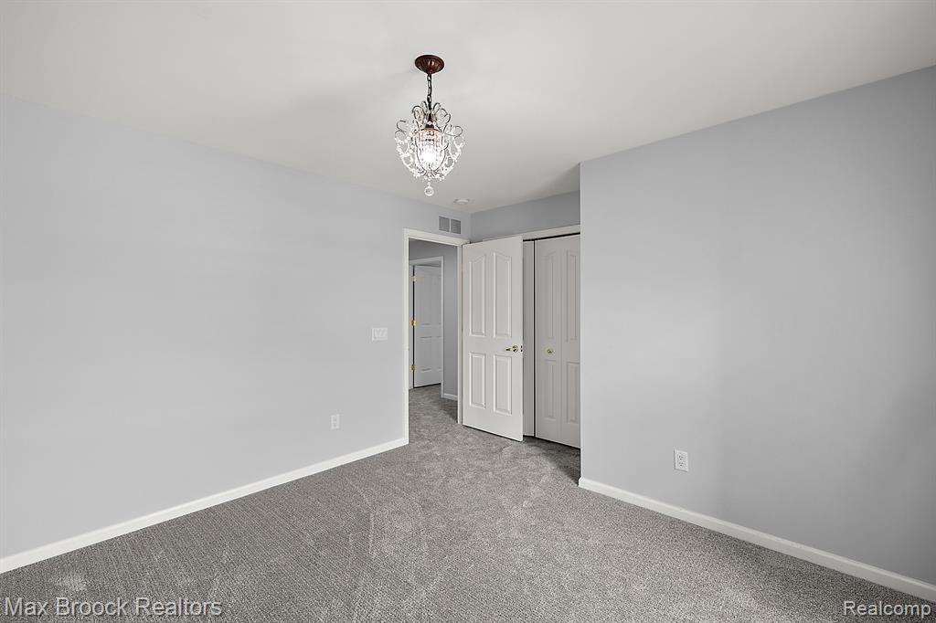 1644 Blushing Court Rochester Hills, MI 48307 - Photo 24 of 34 Gallery Image 24