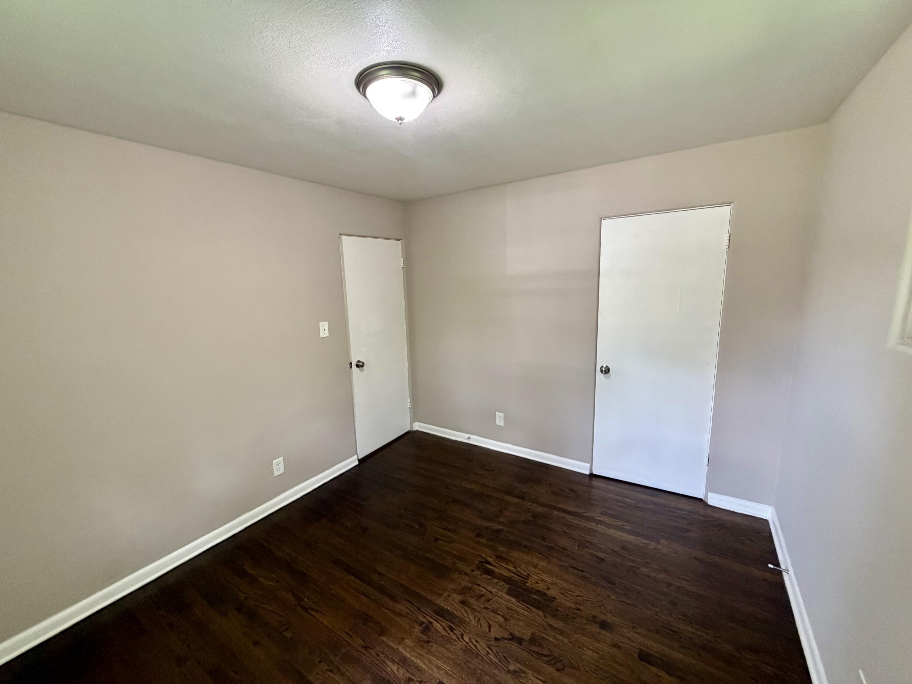 4841 Kentucky Street Gary, IN 46409 - Photo 14 of 18 3000x2250