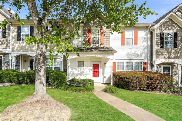 $1,700 | 6076 Camden Forrest Drive, Riverdale, GA 30296