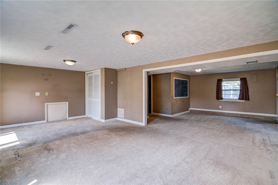 1838 Midland Road Decatur, IL 62521 - Photo 15 of 37 Gallery Image 15