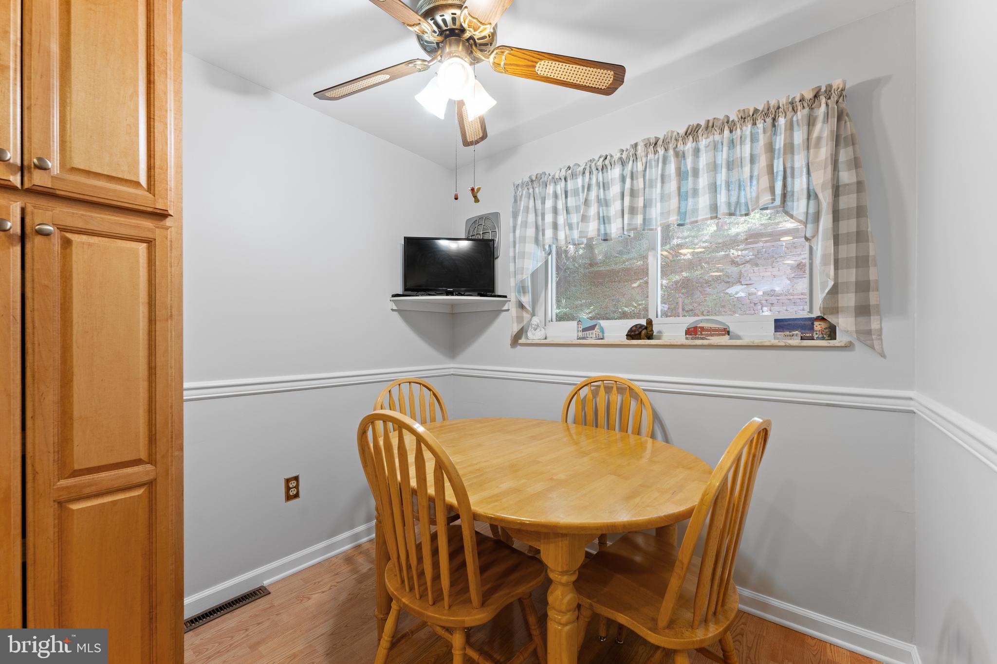 145 Blanchard Road Drexel Hill, PA 19026 - Photo 8 of 38