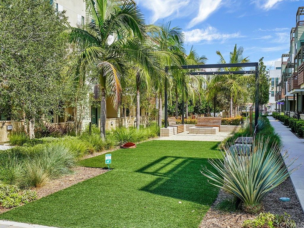 604 Malibu Costa Mesa, CA 92627 - Photo 40 of 40 a view of yard