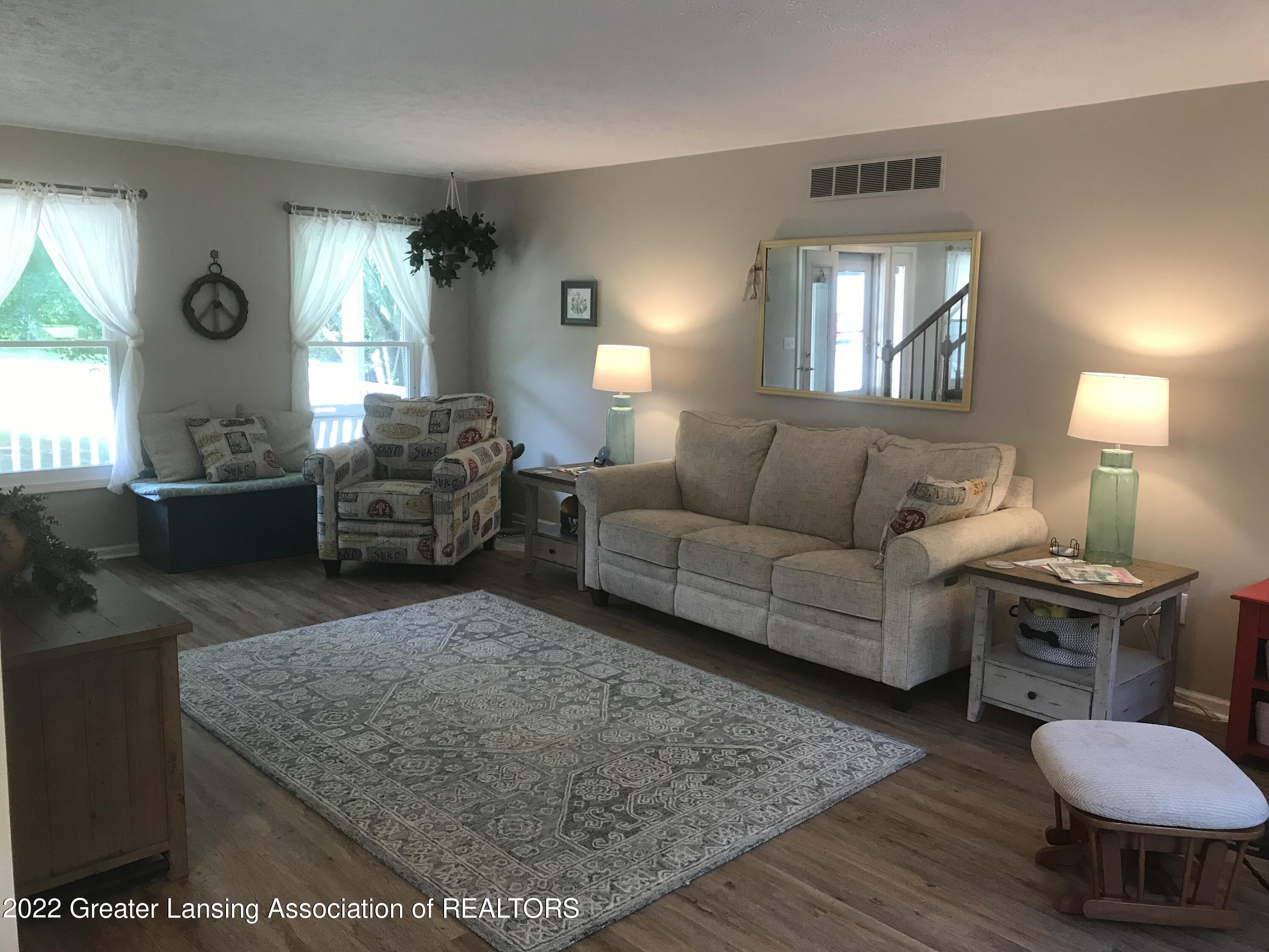 8591 Coleman Road Haslett, MI 48840 - Photo 8 of 149 6A32CC10-90A5-42B1-A1B4-E81CA3755E01