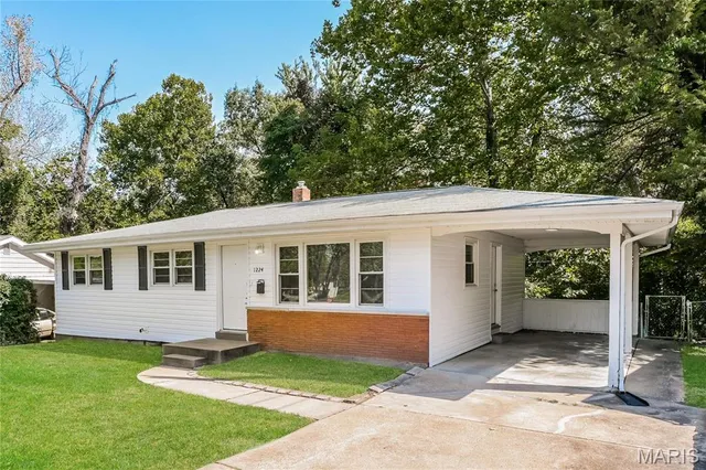 $1,545 | 1224 Weleba Avenue, St. Louis, MO 63121