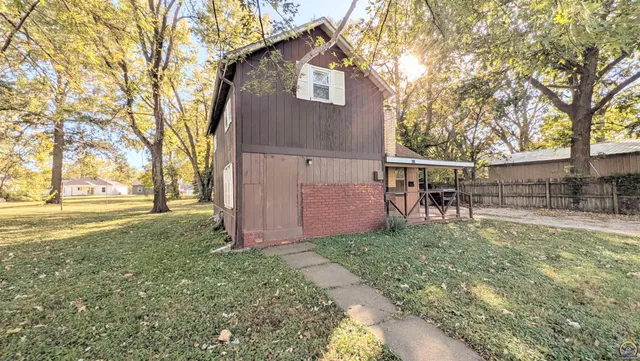 $93,000 | 613 Lincoln Street, Osage City, KS 66523