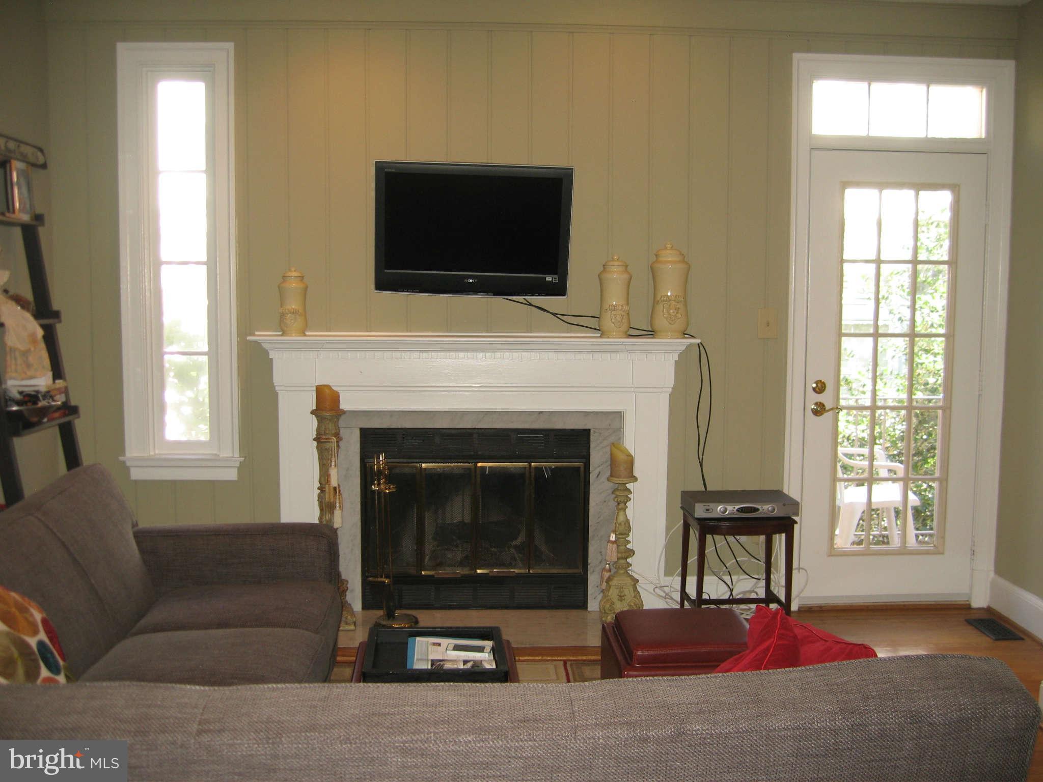 8004 Rising Ridge Road Bethesda, MD 20817 - Photo 11 of 30 Family Room