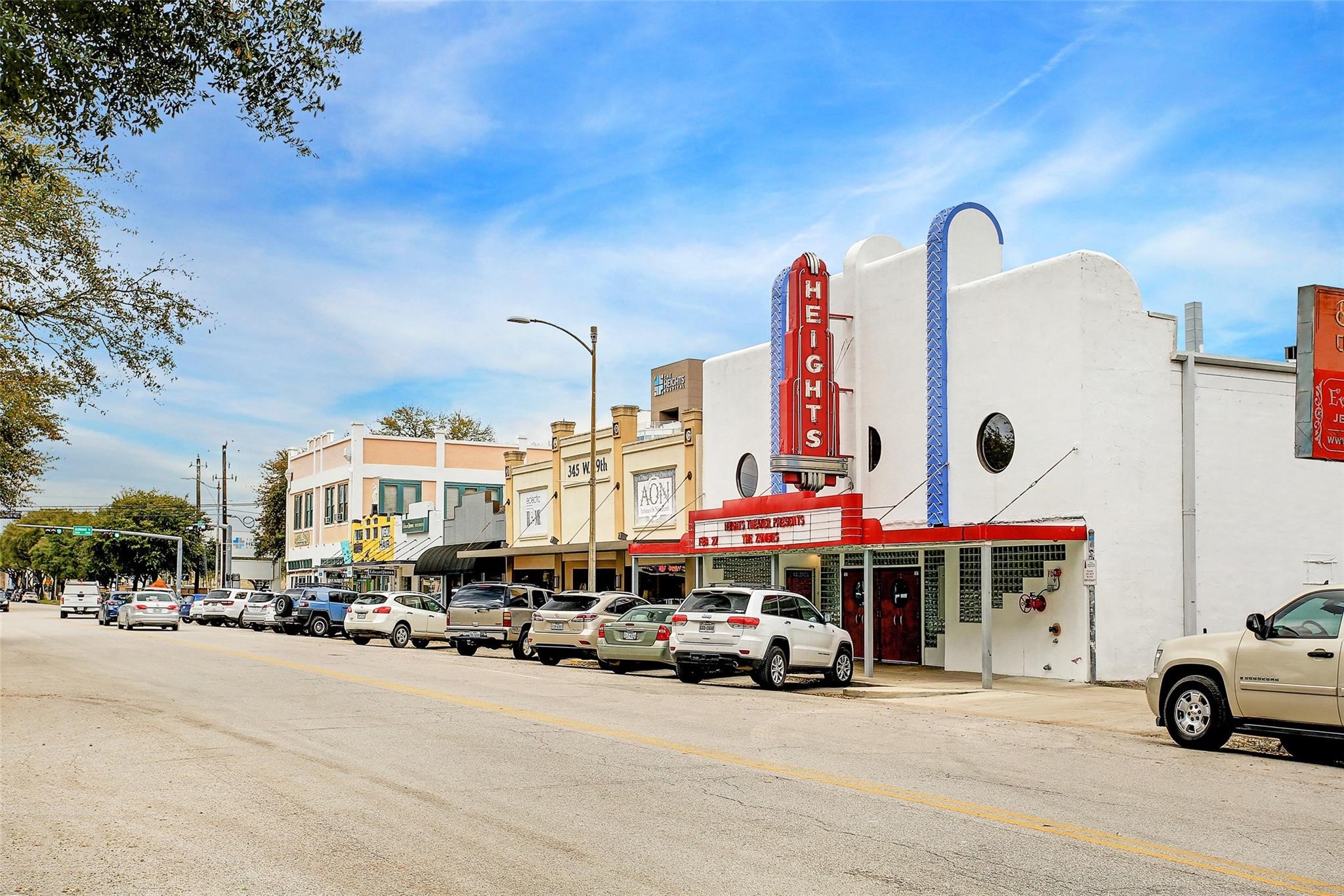 1114 Merrill Street Houston, TX 77009 - Photo 22 of 34 Enjoy evenings at the historic Heights Theater, where nationally acclaimed artists and live entertainment are just minutes away.