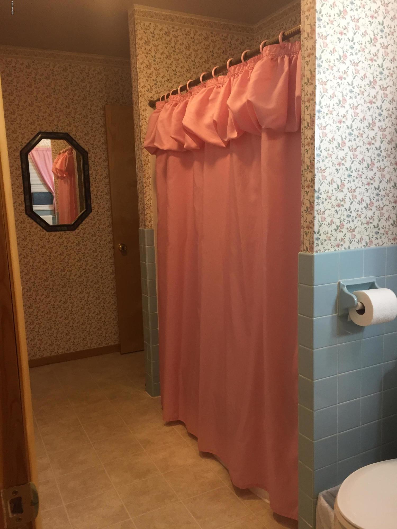 186 Partridge Road Pittsfield, MA 01201 - Photo 13 of 25 22B1DB43-6FDD-44CB-84C7-425A3083CF2F
