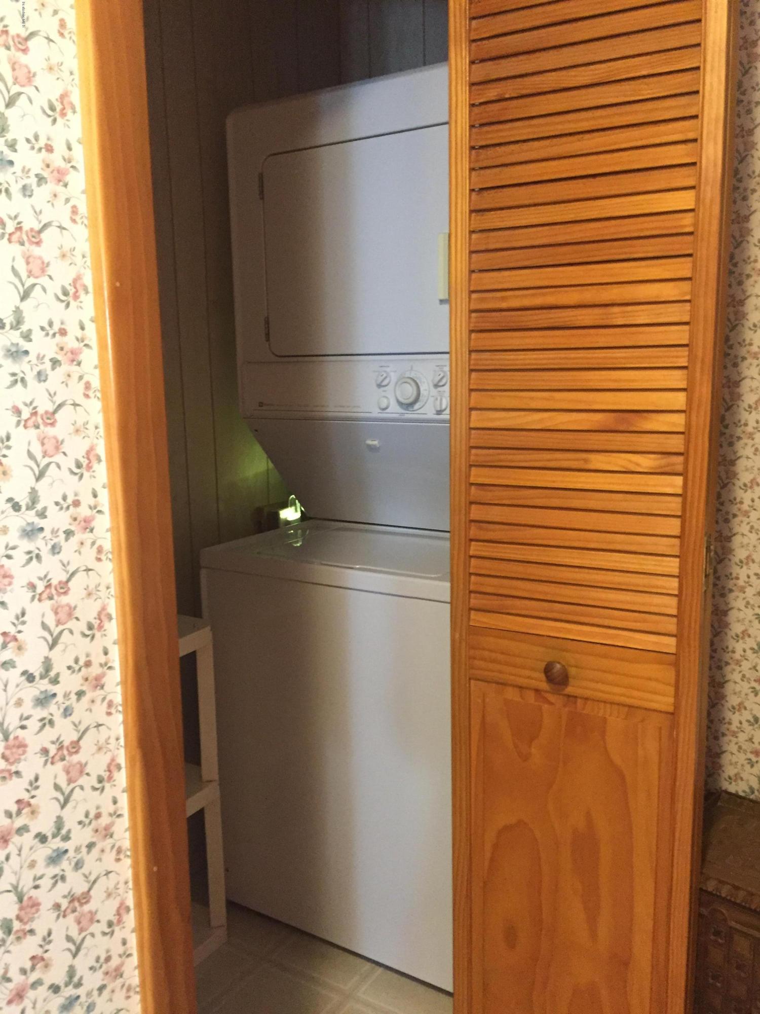 186 Partridge Road Pittsfield, MA 01201 - Photo 14 of 25 AC315780-9635-40D9-86ED-867B328B0F70
