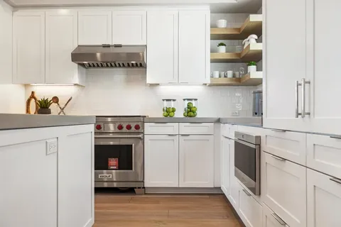 $1,995,000 | 320 Chinquapin Avenue, Carlsbad, CA 92008