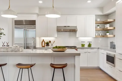 $1,995,000 | 320 Chinquapin Avenue, Carlsbad, CA 92008