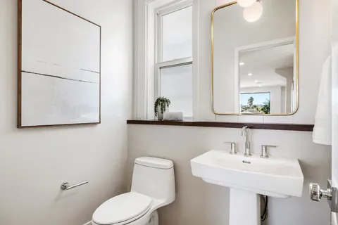 $1,995,000 | 320 Chinquapin Avenue, Carlsbad, CA 92008