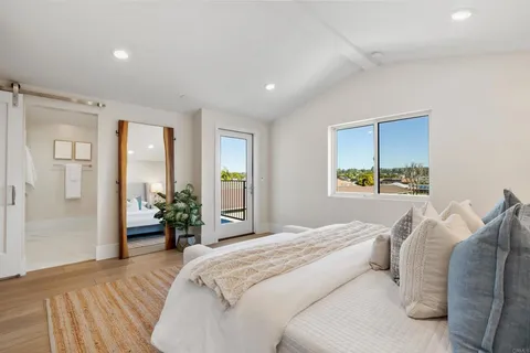 $1,995,000 | 320 Chinquapin Avenue, Carlsbad, CA 92008