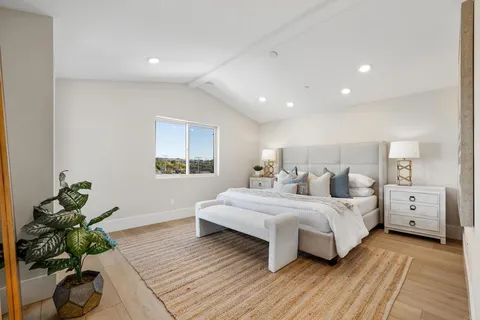 $1,995,000 | 320 Chinquapin Avenue, Carlsbad, CA 92008