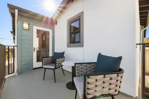 $1,995,000 | 320 Chinquapin Avenue, Carlsbad, CA 92008