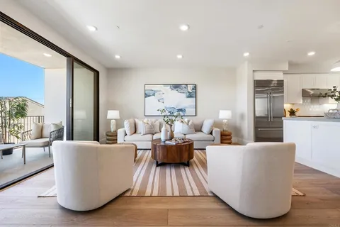 $1,995,000 | 320 Chinquapin Avenue, Carlsbad, CA 92008