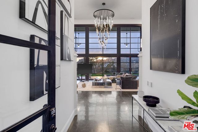 $38,000 | 2135 Hercules Drive, Los Angeles, CA 90046