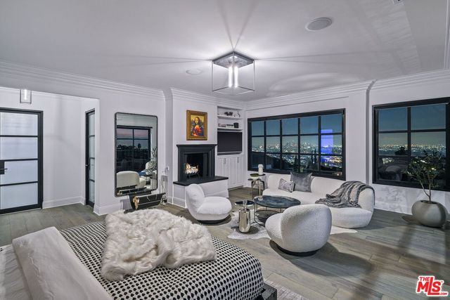 $38,000 | 2135 Hercules Drive, Los Angeles, CA 90046