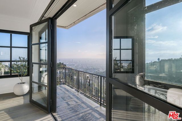 $38,000 | 2135 Hercules Drive, Los Angeles, CA 90046