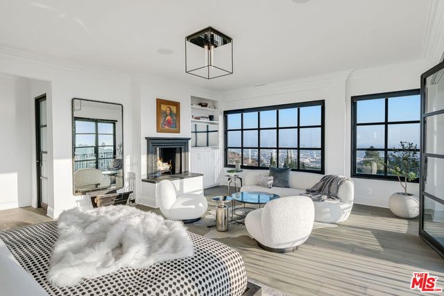 $38,000 | 2135 Hercules Drive, Los Angeles, CA 90046